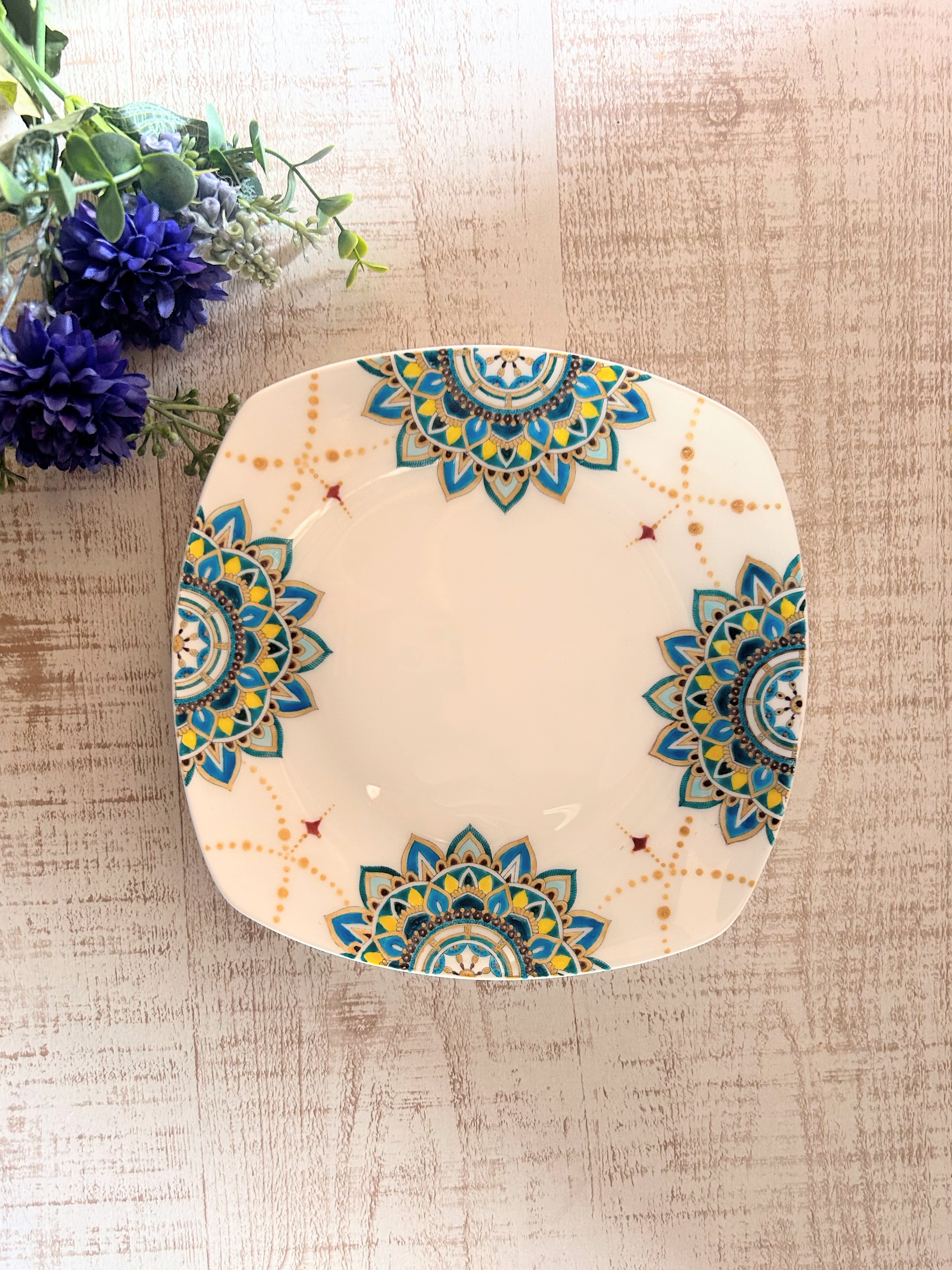 ボーンチャイナ！マンダラ柄絵付け皿！18cm 5,168円