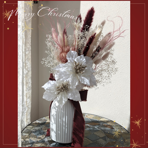 花瓶付きだから嬉しい！華やかなポインセチアのメリークリスマス
