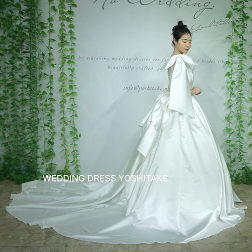 ウエディングドレス.サテン.白.パール.バックリボン.パニエ付き.挙式