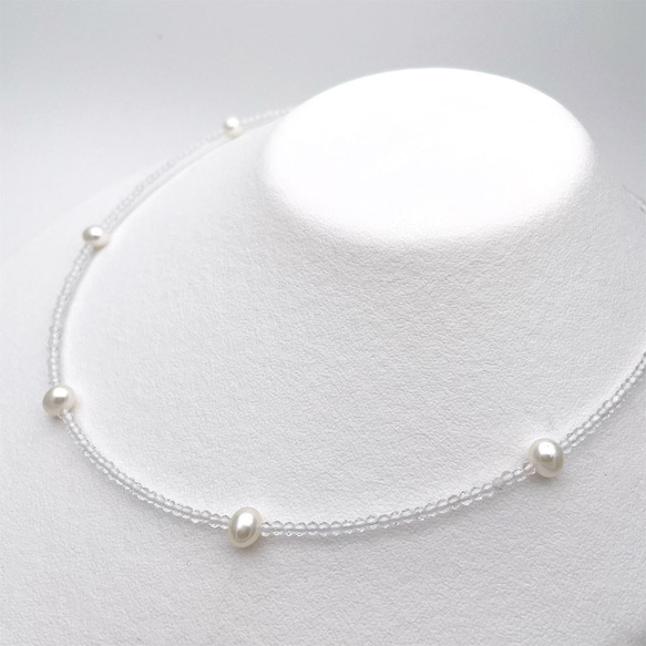 氷晶ネックレス 本真珠 水晶 クォーツ 淡水パール ステーション 4月誕生石 金アレ対応 クリスマス 冬 白雪 ホワイト 2枚目の画像