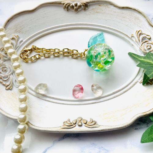 森の住人からのプレゼント 緑のバッグチャーム キーホルダー その他