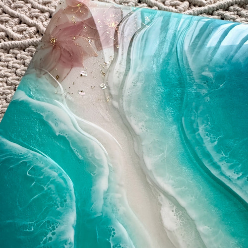 波間に流れるプルメリア 海レジンアート 波アート その他アート Pearly