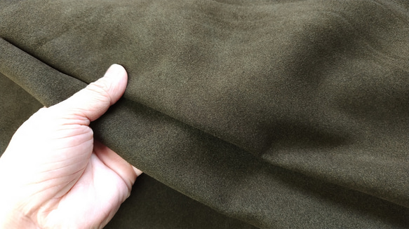 シルキーナップ　#78　ダークオリーブ　ベロア（起毛素材）　50✕100センチ　1.5ｍｍ 4枚目の画像