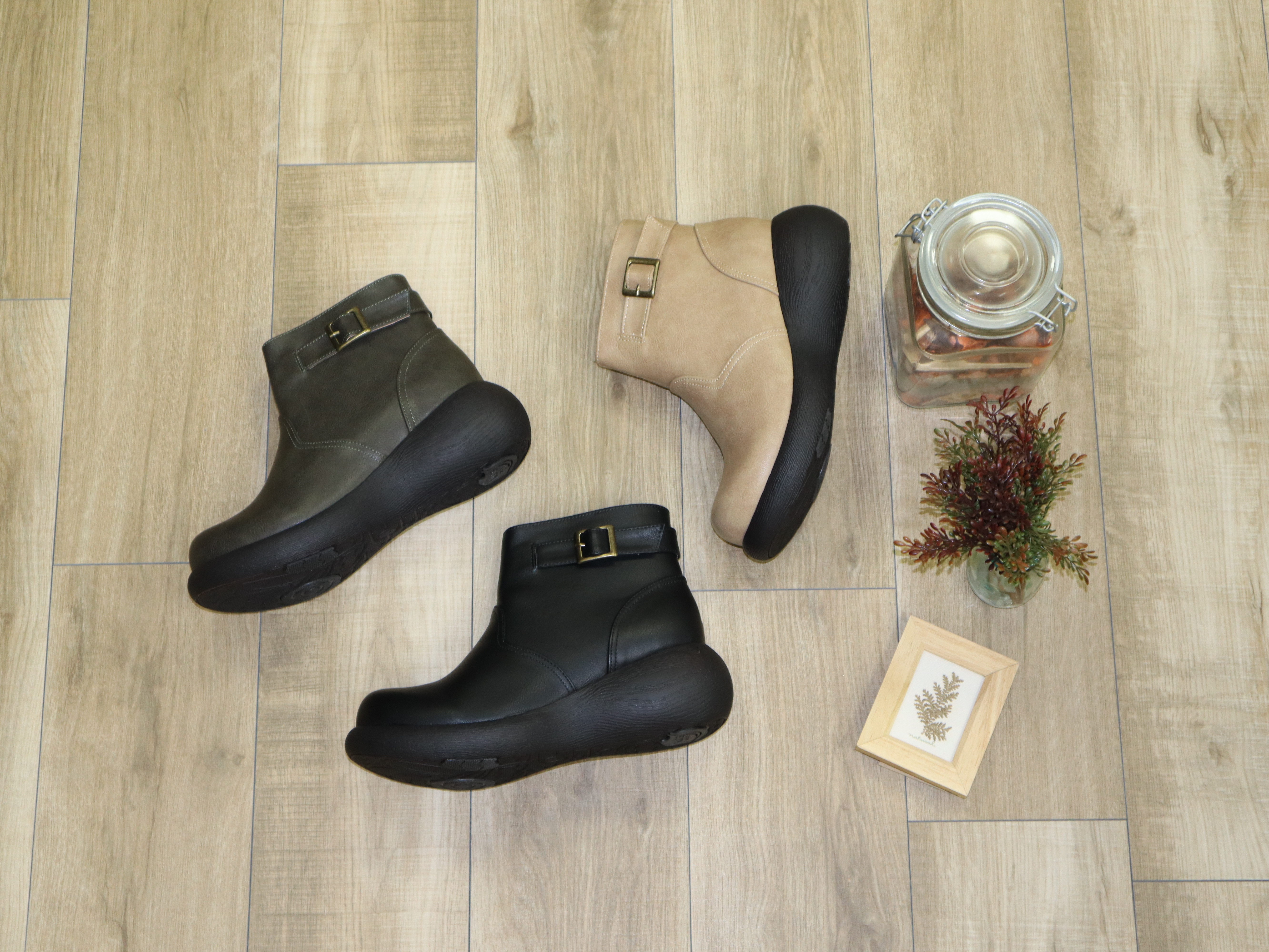 【再入荷】エンジニアブーツ 72341  厚底 甲高 幅広 レディース Nuts world