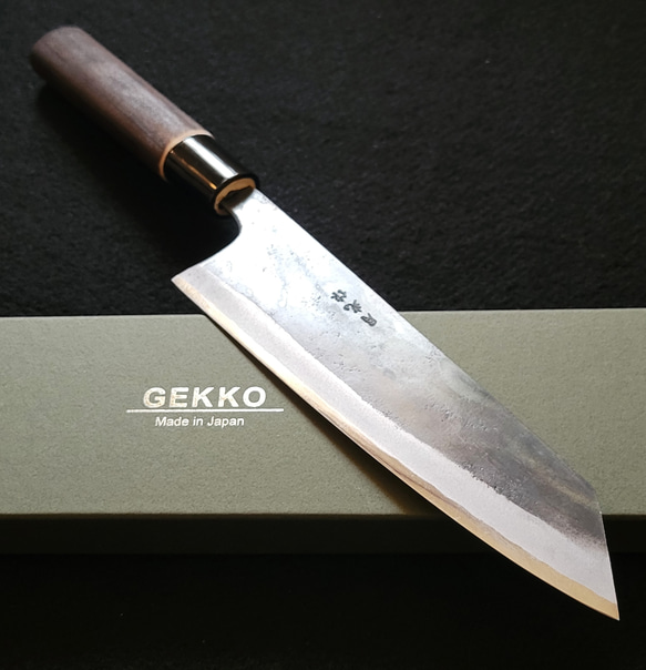 青紙1号 黒打 万能包丁 180㎜ #9327 焼柄 月光作 日本製 青紙1号 黒打 万能包丁 180㎜ #9327 焼柄 月光作 日本製