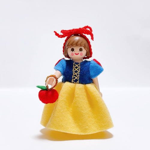 白雪姫のプレイモービルキーホルダー その他アクセサリー aruhi 通販