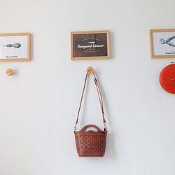 [新品] 手工牛皮編織包 - 可愛籃子設計 第12張的照片