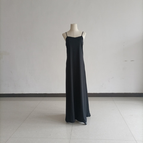 パーティードレス オーバードレス ブラック ラッフルフリル 華やかな  