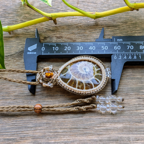 ☆アンモナイト(化石)☆マクラメ編みネックレス 230・マクラメ