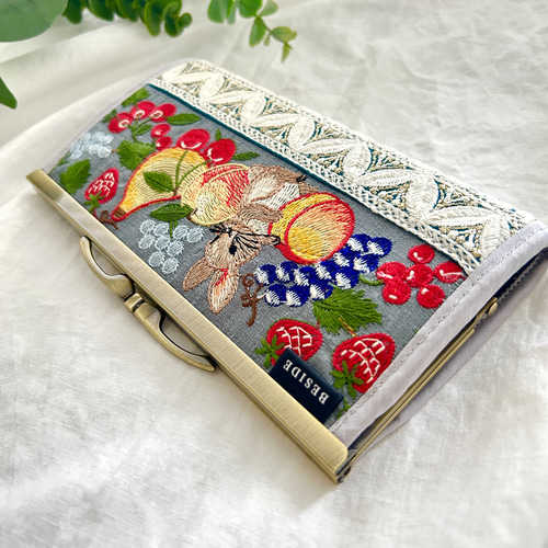 ☆ゆうか☆　長財布、ミニ財布2点　インド刺繍ピンク系　ハンドメイド うさぎさん インド刺繍リボン 長財布 お財布ショルダーにも がま口
