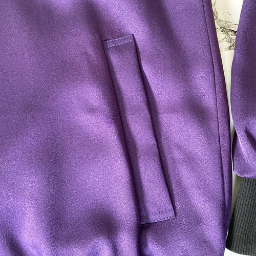 着物リメイク82番　大輪乱菊パープル　リバーシブルブルゾン 着物リメイク82番 大輪乱菊パープル リバーシブルブルゾン