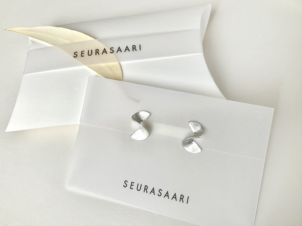 【 silver950 】pullea sydän ／ ピアス