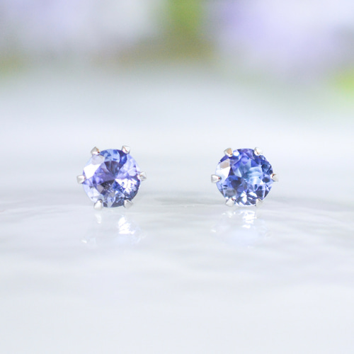 大粒タンザナイトのシンプルな一粒スタッドピアス】6mm / 青紫