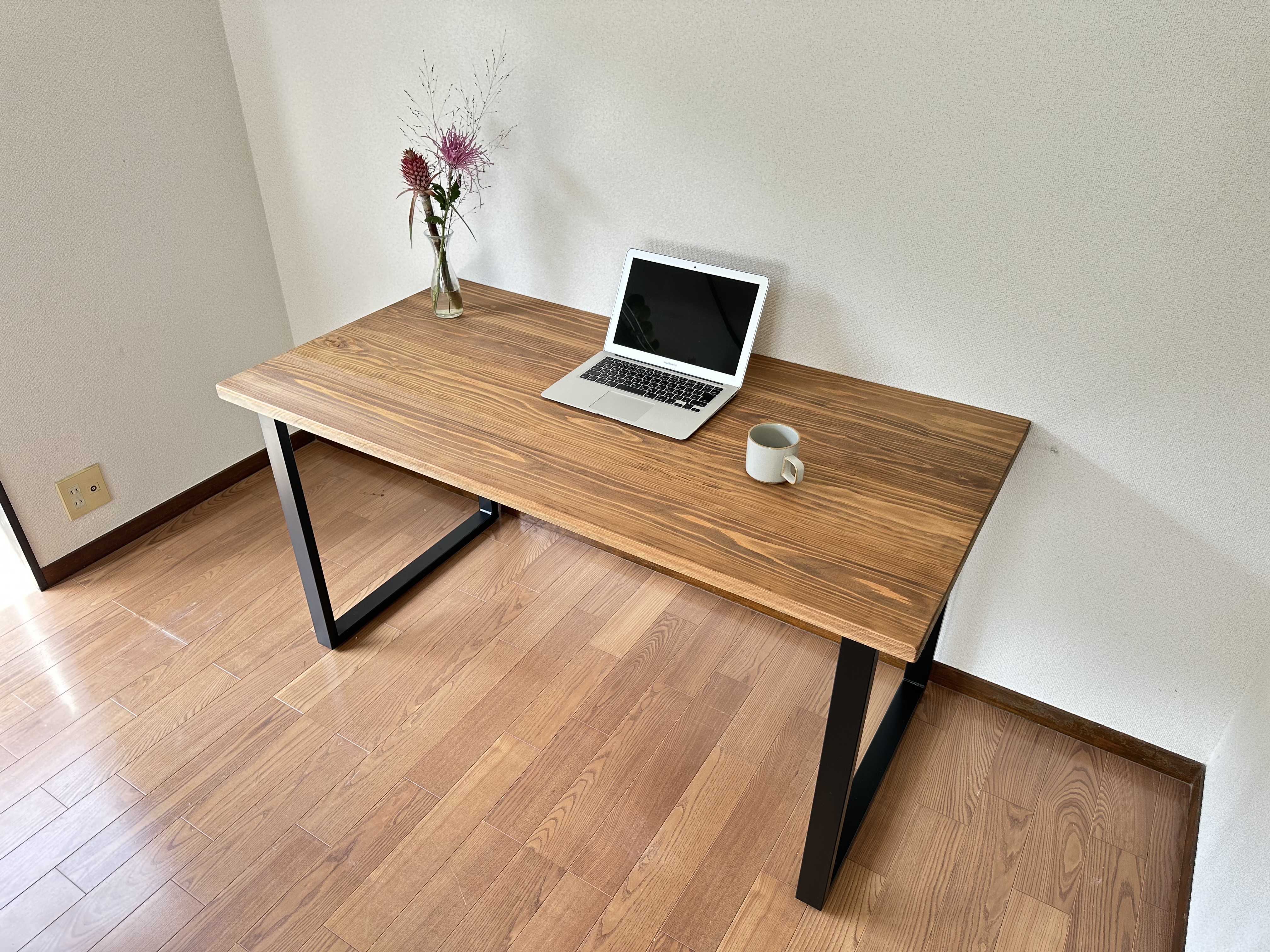 ★カスタマイズOK★【100x70】杉無垢材デスク ※天板のサイズと色をお選び頂けます