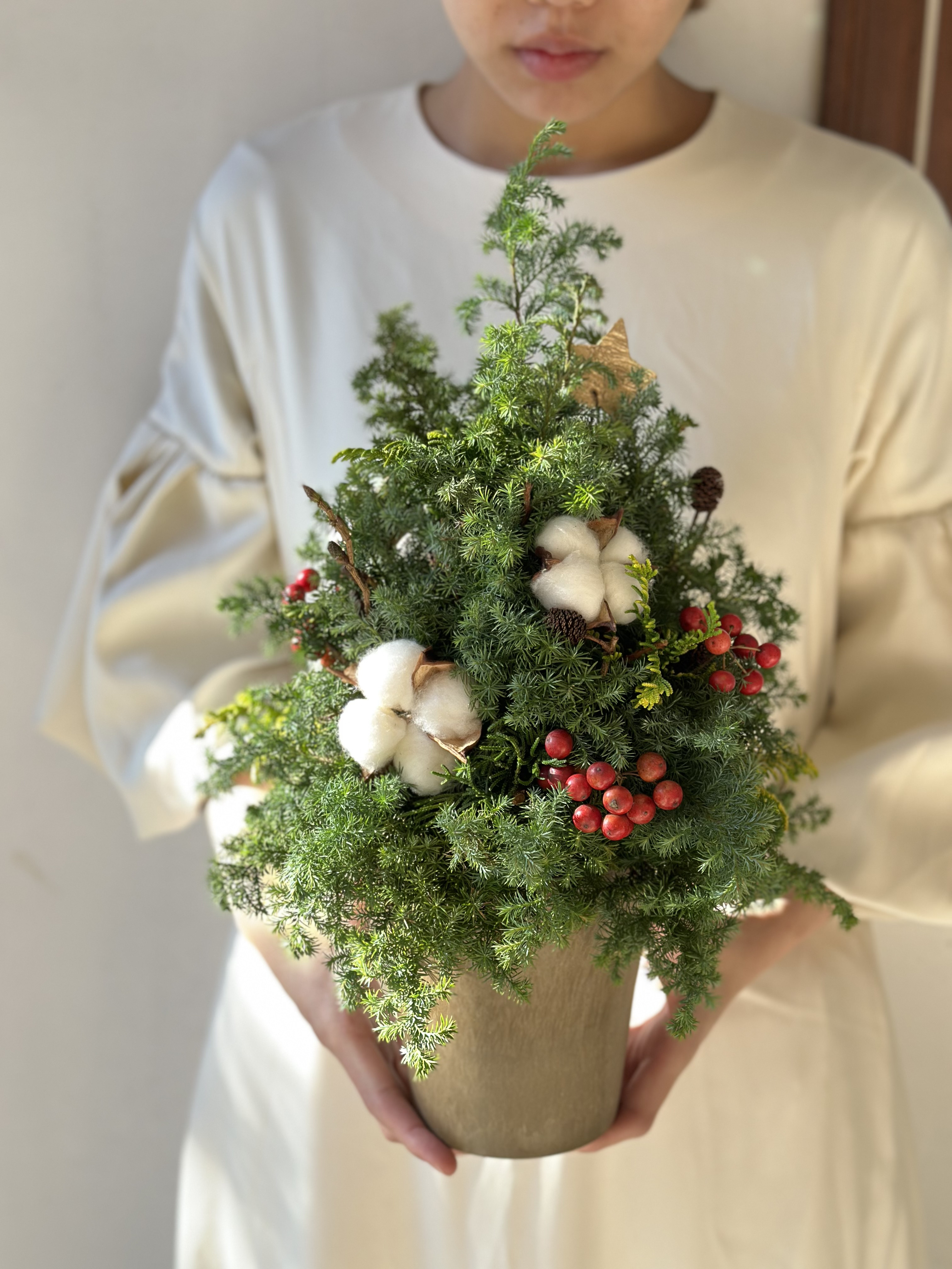 【終了】天然素材 クリスマス リース ハンドメイド 森の香り♪ 約28cm 終了】天然素材 クリスマス リース ハンドメイド 森の香り♪ 約28cm