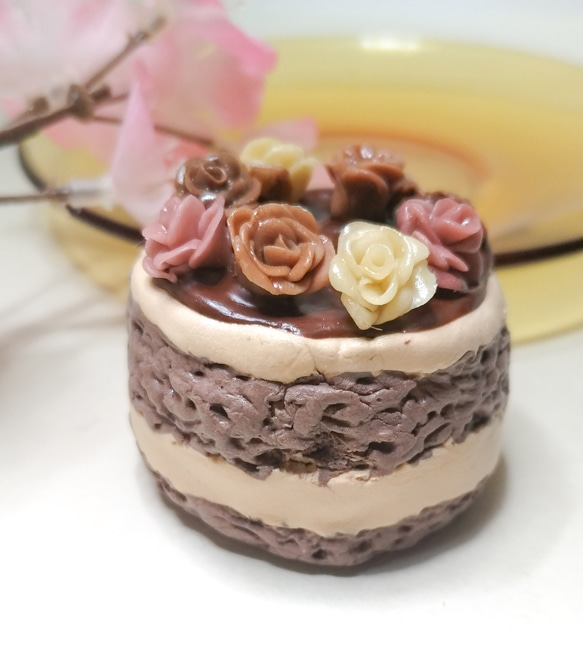 バラのチョコケーキ フェイクスイーツ スイーツデコ スイーツデコ雑貨