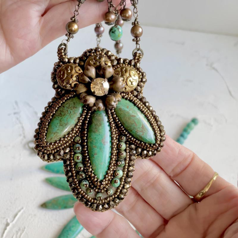 グリーン ターコイズ ビーズ刺繍 ネックレス 大ぶり ターコイズ 天然石 トップ ネックレス アンティーク ボヘミアン