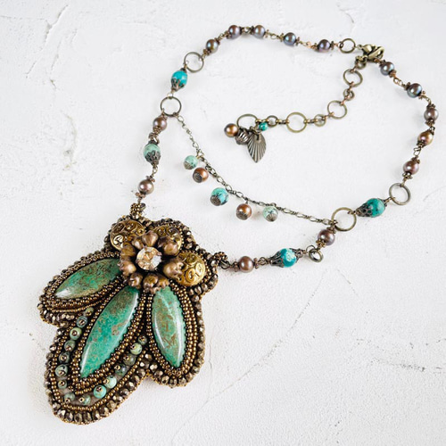 グリーン ターコイズ ビーズ刺繍 ネックレス 大ぶり ターコイズ 天然石