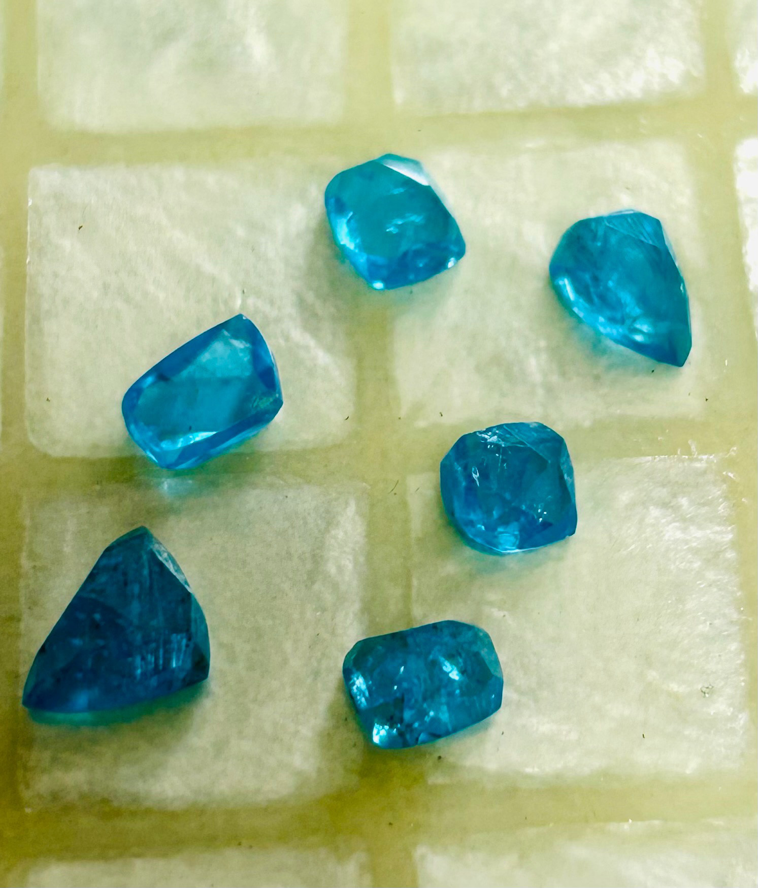 アパタイト7カラット