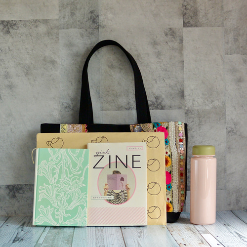 インド刺繍ハイクラスホワイト　トートバッグ　ハンドメイド インド刺繍ハイクラスホワイト トートバッグ ハンドメイド