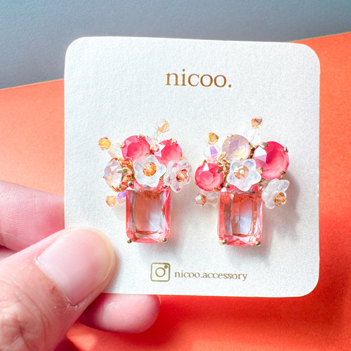 オレンジスワロフスキーピアス プレゼント 贈り物 大ぶり 母の日 秋