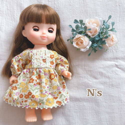 26cmドール用 裏地付き♡シックな花柄ワンピース 長袖 ワンピース