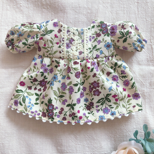 26cmドール用 裏地付き♡シックな花柄ワンピース 長袖 ワンピース