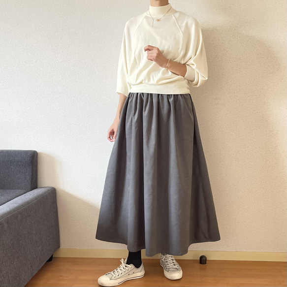 柔らかいコーデュロイのギャザースカート グレー ウエスト変更可