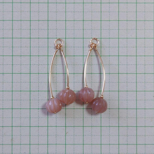 14kgfピーチムーンストーン ピアスチャーム