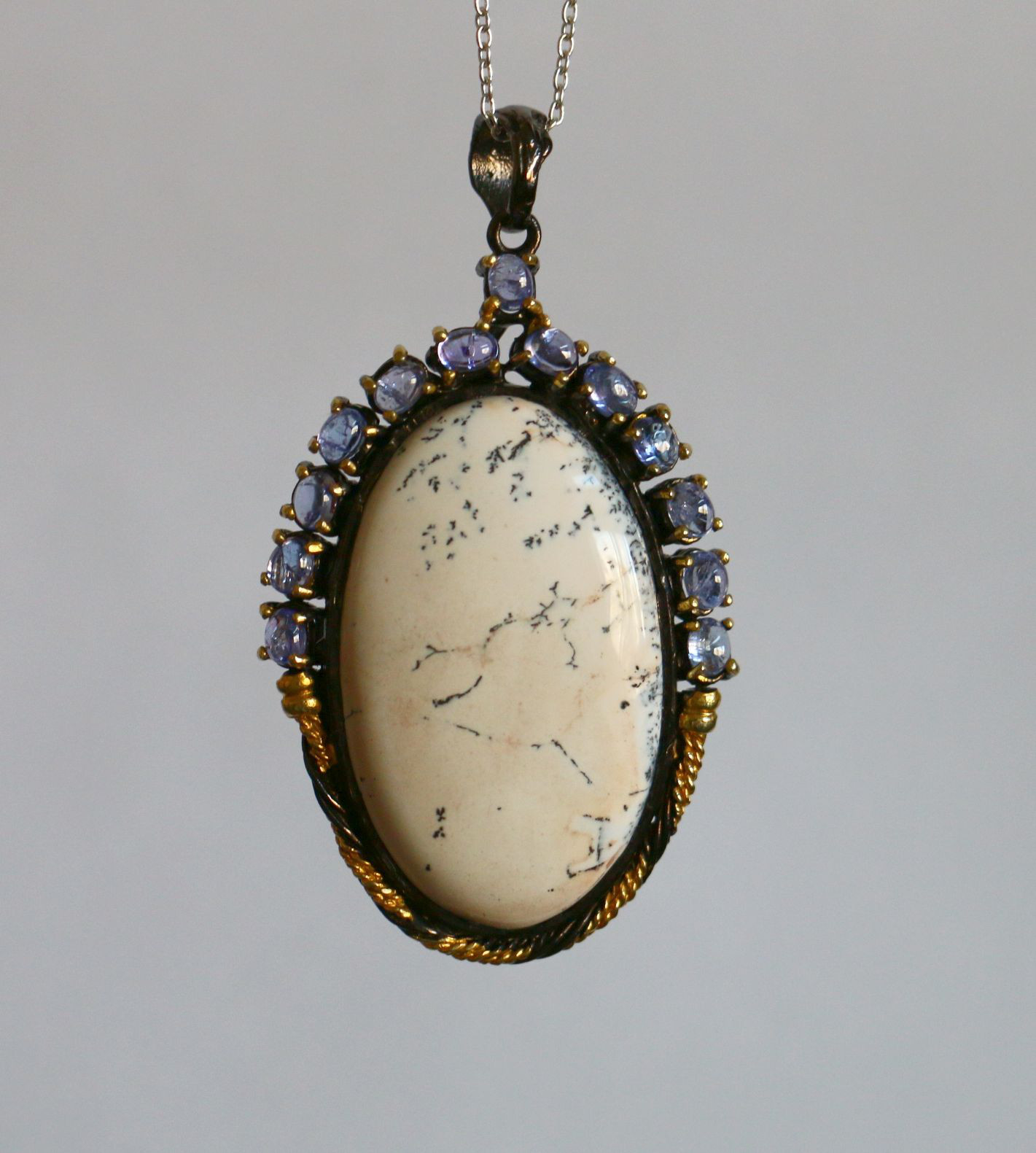 天然石　アゲート　タンザナイト　ネックレス