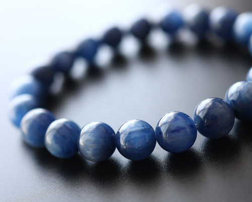 ☆スーパープレミアムブレス☆…☆藍晶石☆カイヤナイト：9ミリ