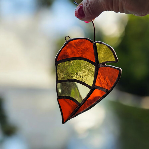 カラフル紅葉 秋の葉っぱ サンキャッチャー ステンドグラス雑貨