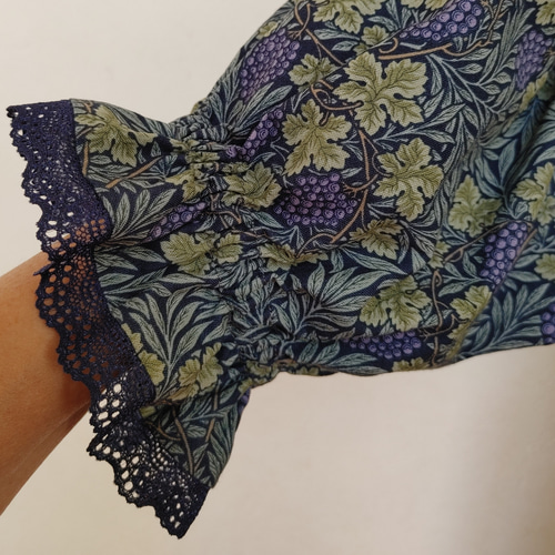 ウィリアムモリス レースのギャザーワンピースfree ワンピース momo  