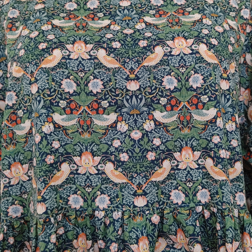 ウィリアムモリスいちご泥棒ギャザーワンピース八分袖free ワンピース  