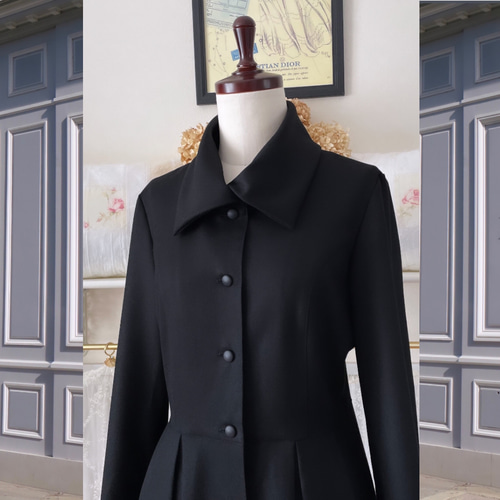 クラシカルな黒のウールワンピース『襟付き・長袖・ロング丈・タック