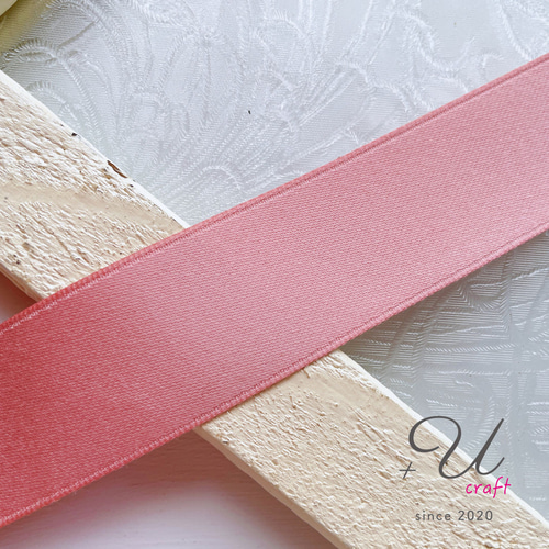 【ぴーちゃん】　ハードサテンリボン ストライプ柄 箔押し サテンリボン ゴールド 25mm : Heart&Dream