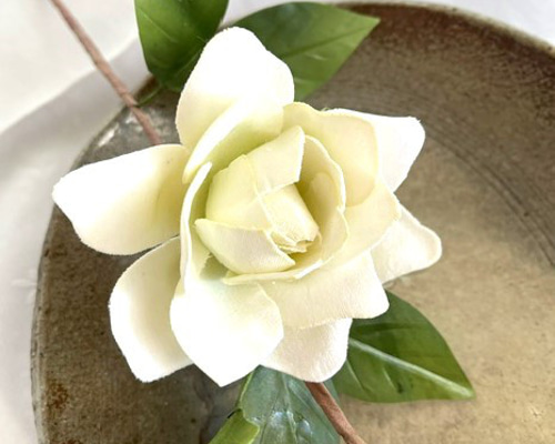 手染め布花 くちなしの花1枝 玄関・和洋の空間・お部屋のインテリア