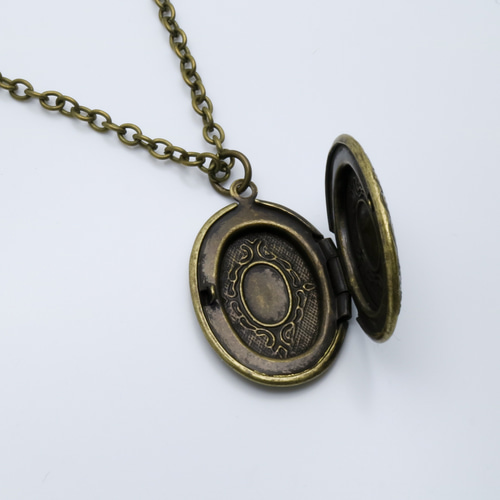 アンティーク ロケット　ペンダント アンティークロケットペンダント（18カラットゴールド フランス）