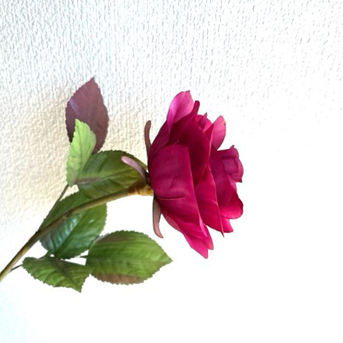 ハンドメイド布花　小さいな薔薇 布花 アンティークパープルのミニ薔薇のブローチ | iichi 日々の