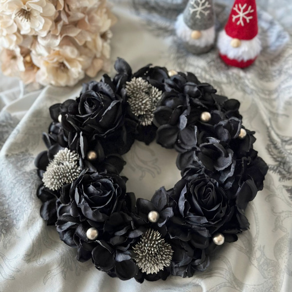 完売しました]【直径20㎝】コンパクトなブラックリース｜バラ・紫陽花