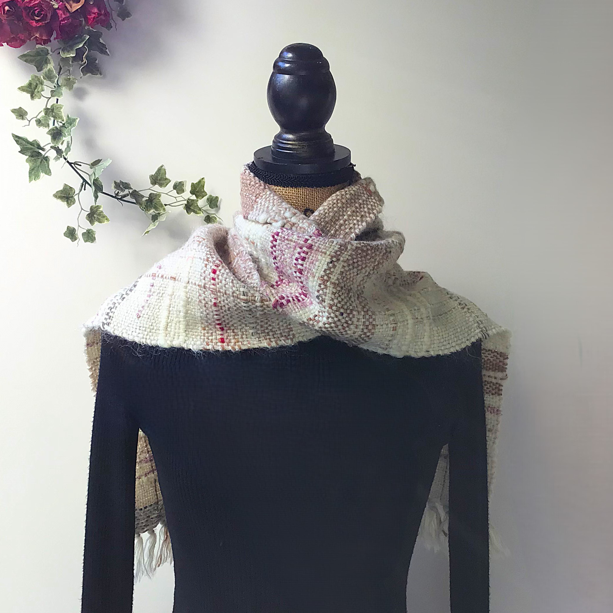 ナチュラルな手織り ウールマフラー/防寒 プレゼント（23-14）