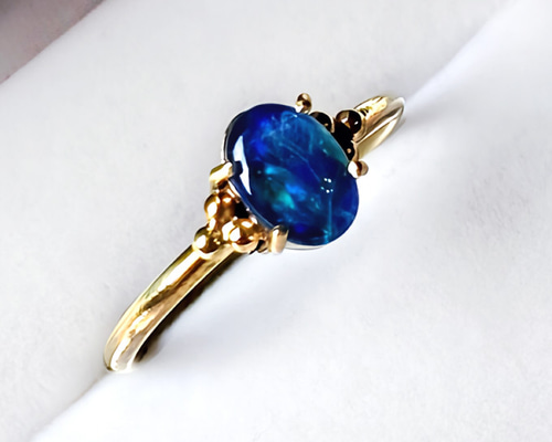 ブラックオパール　ダブレット ダブレットブラックオパールのリング 指輪・リング Luciole Serpette