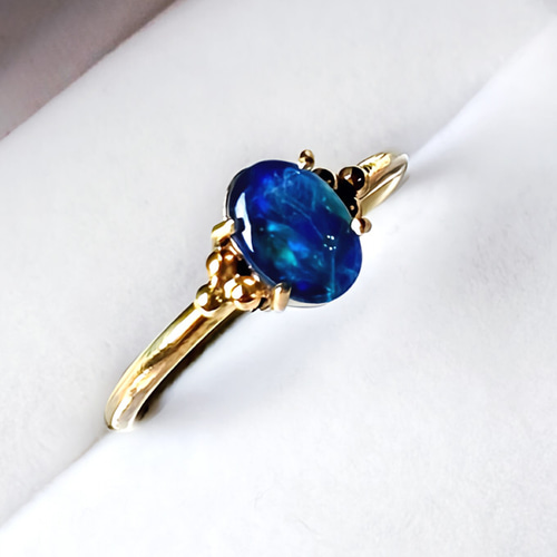 ブラックオパール　ダブレット ダブレットブラックオパールのリング 指輪・リング Luciole Serpette