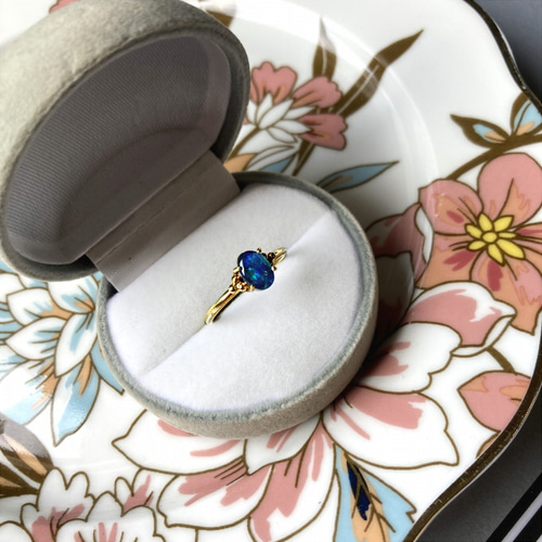 ダブレットブラックオパールのリング 指輪・リング Luciole Serpette