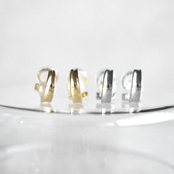 【售完即止】圈形耳環款式！ 難塗金屬配件 單顆珍珠設計圈形耳環 第3張的照片