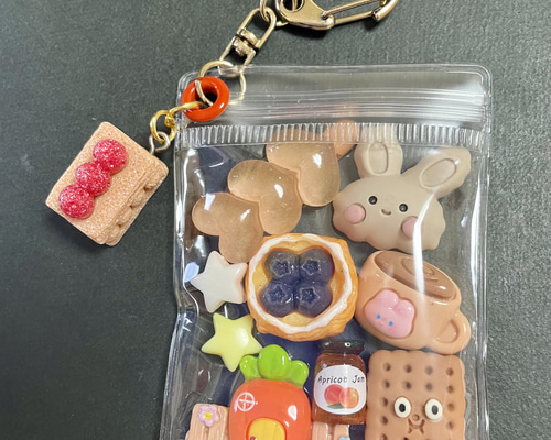 ガチャ詰めポーチ キャンディバック  ガチャ　じゃらじゃらキーホルダー キャンディバックキーホルダー じゃらじゃらキーホルダー ガチャ詰め