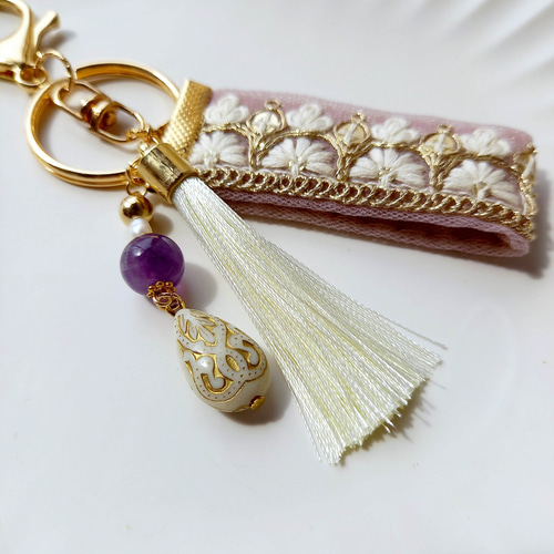 新色追加】インド刺繡リボンと天然石のキーホルダー バッグチャーム