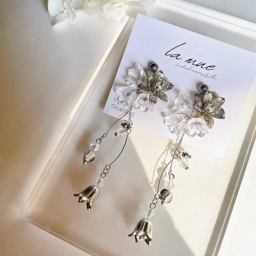 送料無料【304ステンレス 24KGP】小ぶり メタルフラワー 華奢 すずらん