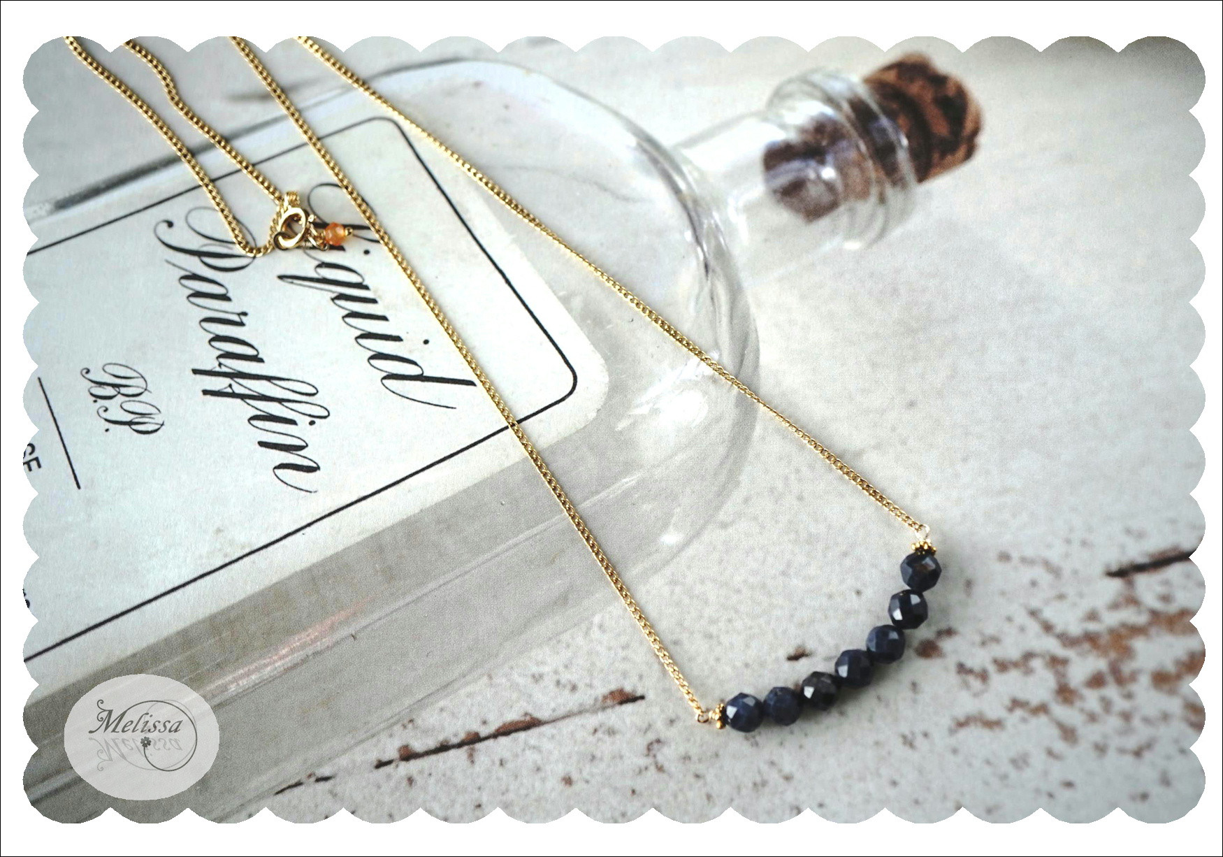 サファイアの７粒デザインネックレス