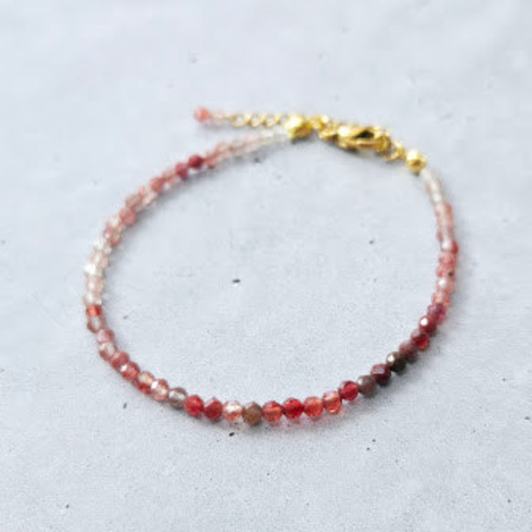 【再販×8】アンデシンの極細ブレスレット　サージカルステンレス使用 3枚目の画像